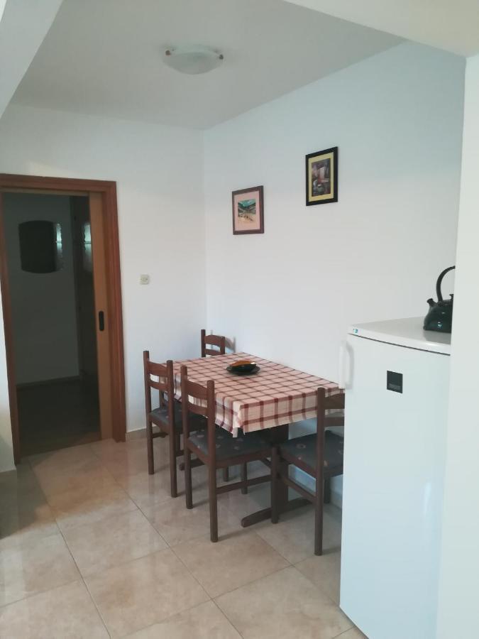 Apartments With A Parking Space Vinez, Labin - 11851 Екстериор снимка